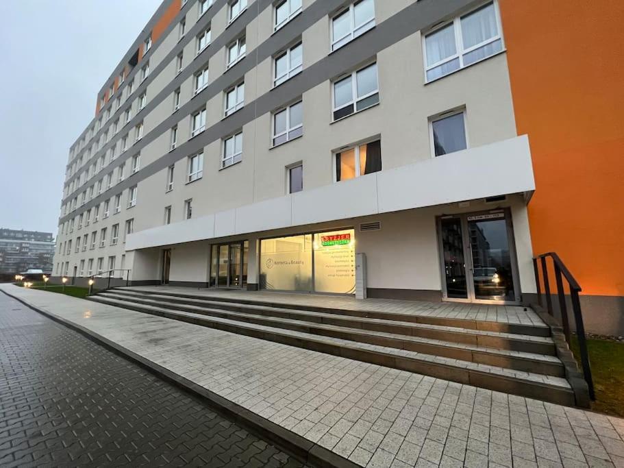K22 Sky Apartments In The Varšava Exteriér fotografie
